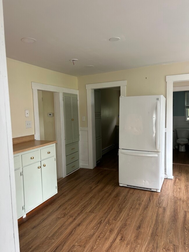 Building Photo - 16 Svenson Ave Unit 1