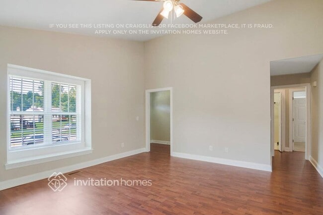 601 Flicker Ct