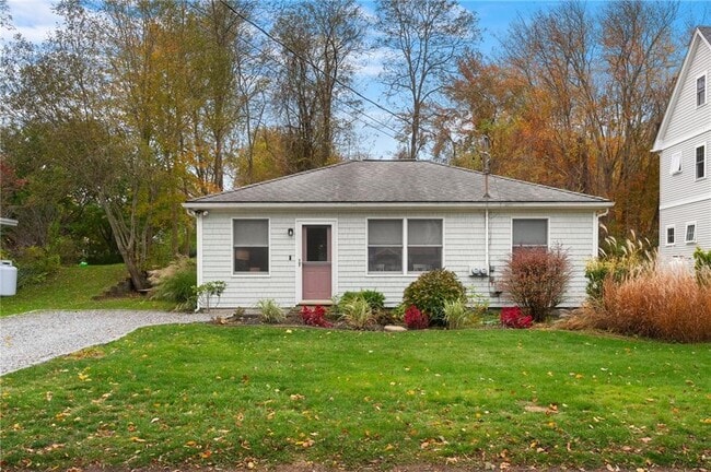 Building Photo - 63 Buoy St