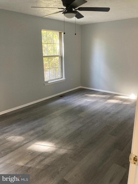 Photo - 5012 Marlborough Terrace