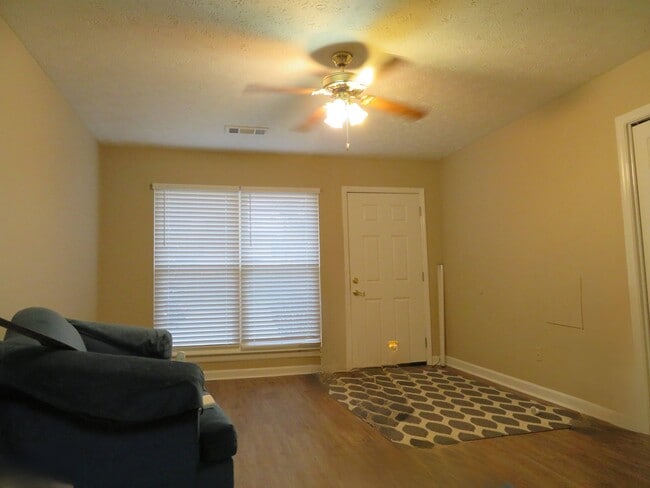 1408 23rd Ave N Unidad Urban Living
