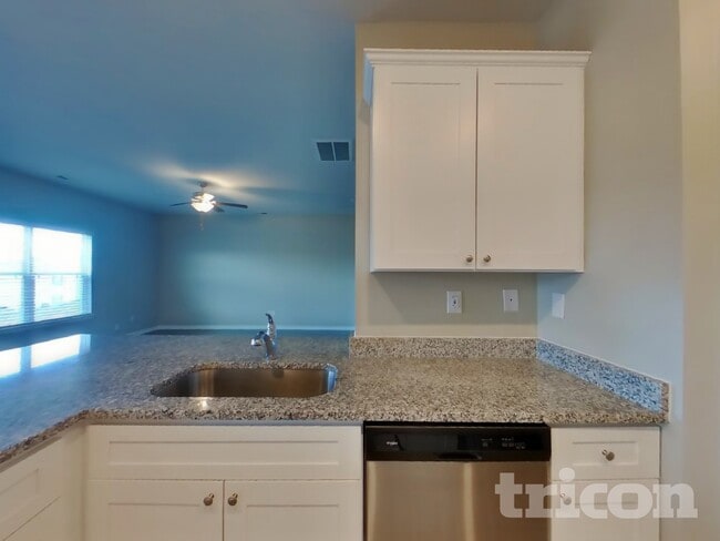 Photo - 126 Harvest Cir