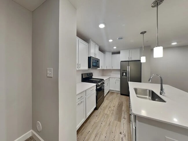 Photo - 1263 142nd St E