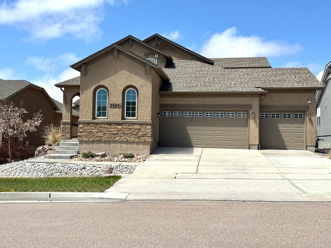 FABULOUS 2 STORY IN WOLF RANCH - FABULOUS 2 STORY IN WOLF RANCH