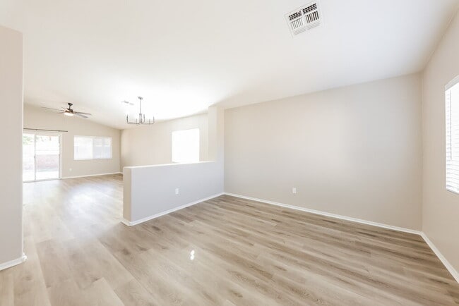 Photo - 427 N Payton