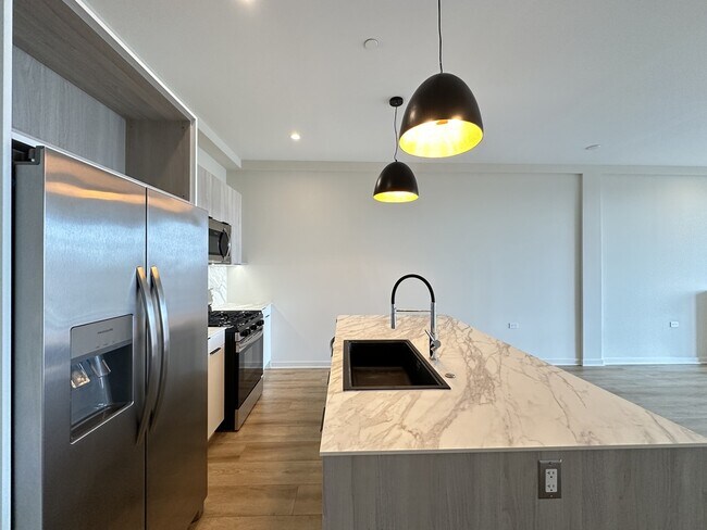 Photo - 6340 W Belmont Ave Unit 703