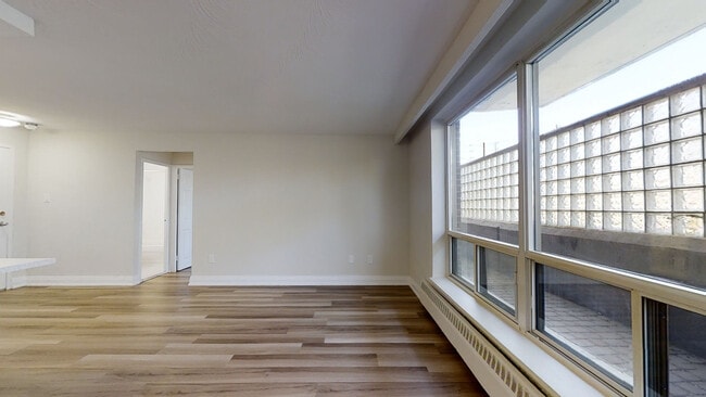 Photo - 1015 Orchard