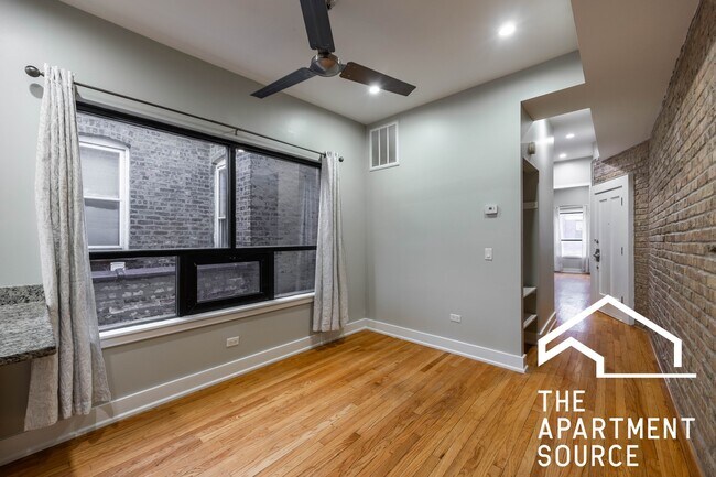 Photo - 3716 W Belmont Ave Unit 2E