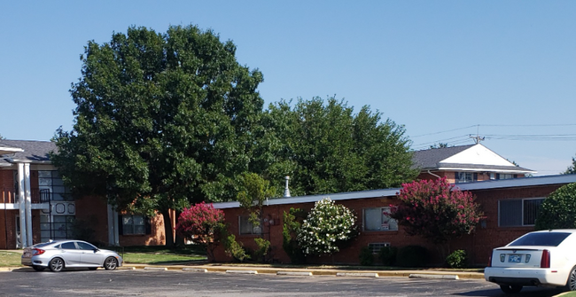 Photo - 3148 NW Cache Rd Apartment Unit 129