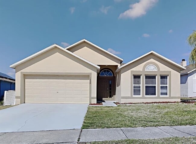 Building Photo - 15955 Wilkinson Dr