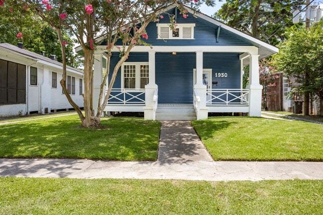 Building Photo - A charming home located in the heart of the Garden District for Rent