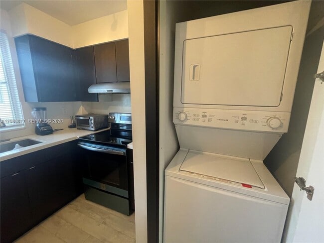 Photo - 6195 NW 186th St Unit 403
