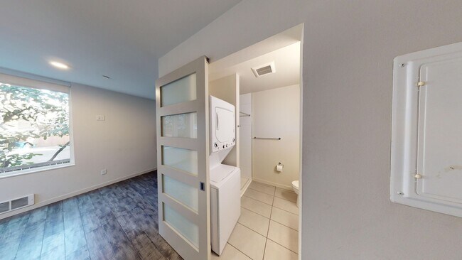 Photo - 741 Harvard Modern studios with w/d in unit!