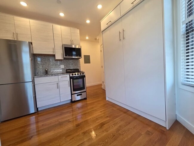 Photo - 16 5th St Unit 11