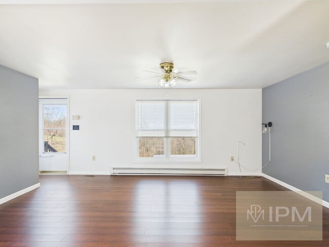 Photo - Bright Modern 3 Bedroom, 2 Bath Home in Eastern York Schools!