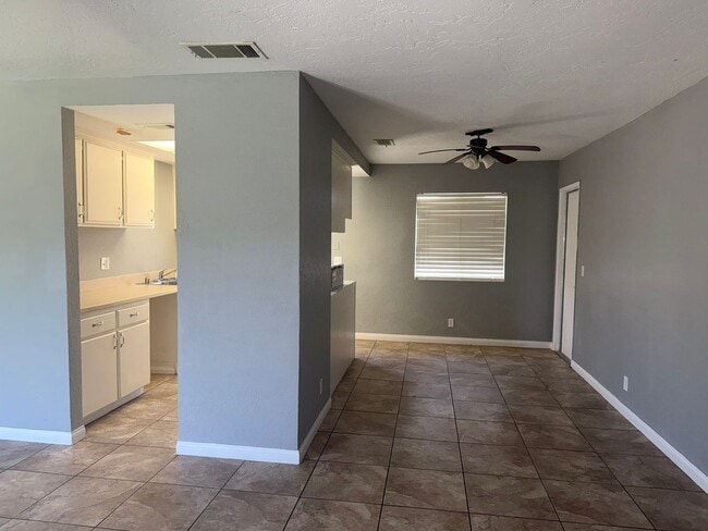 Photo - 13340 Navajo Rd Unit 3