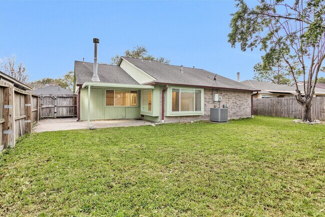 Photo - 1215 Three Forks Dr