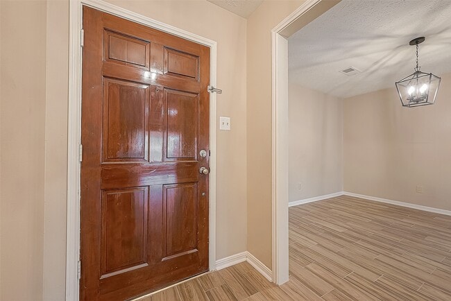 Photo - 22319 Rangeview Dr