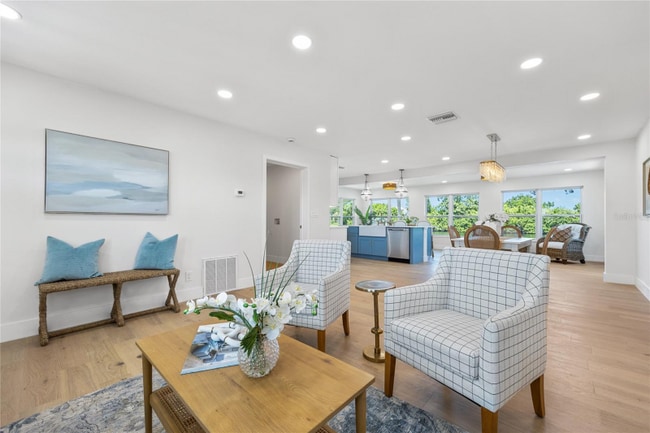 Photo - 3735 101st Ave N