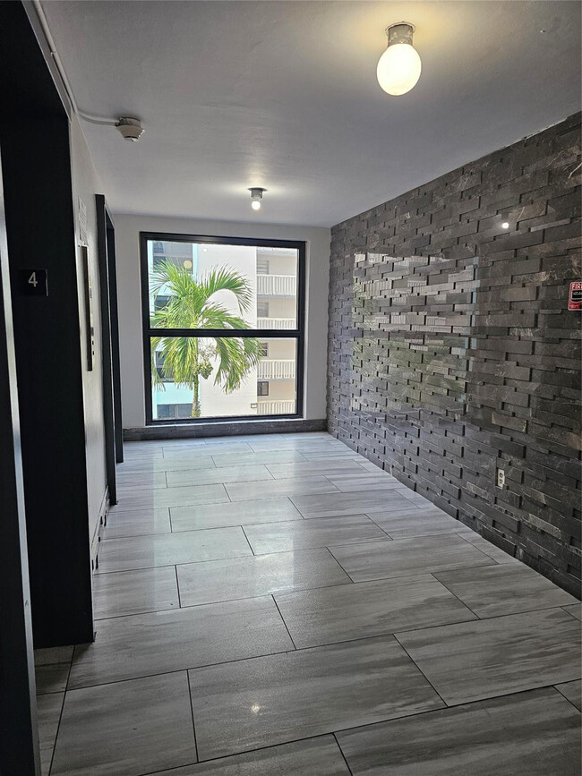 Photo - 15600 NW 7th Ave Unit 402