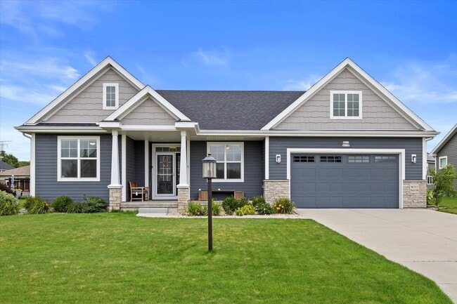 Building Photo - W217N6198 Masters Dr Rental