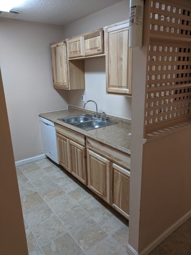 Photo - 37 S Williams St Unit 121