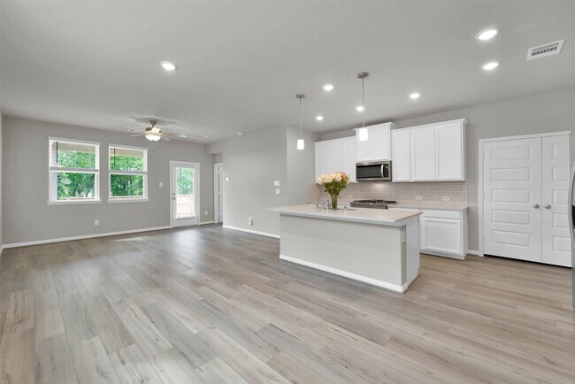 Photo - 213 Harper Ridge Dr