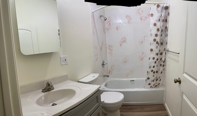 Photo - 564 53rd St Unit 564