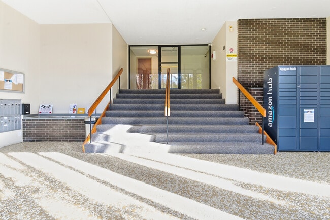 Photo - 40 Owen St Unit APT C11