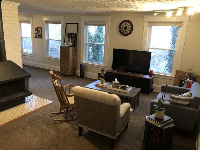 Photo - 1052 St Gregory St