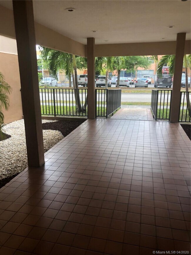 Photo - 4670 W 13th Ln Unit 212