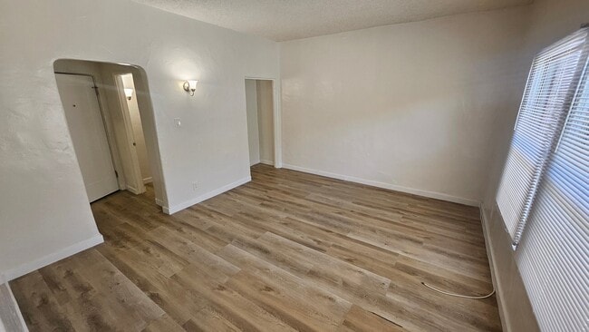 Photo - 1750 S Longwood Ave Unidad 11