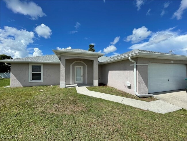 Building Photo - 1005 SW 32nd Terrace