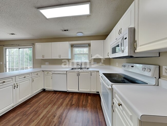 Photo - 295 W Pheasant Hill Dr