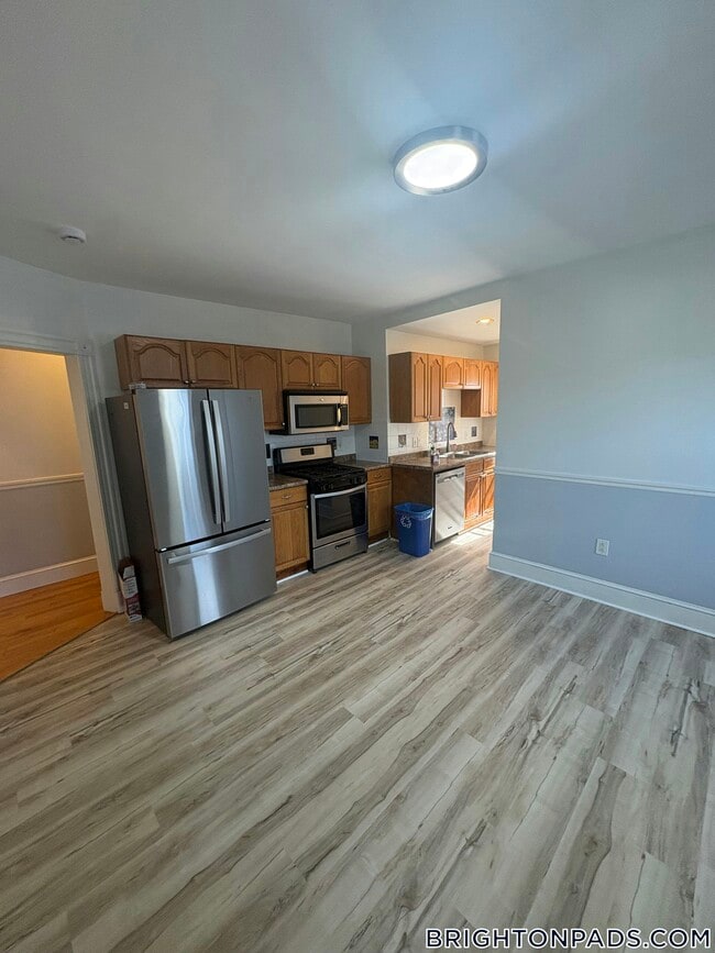 23 Westford St Unit 2