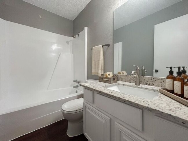 Photo - 610 Wolftrap Dr