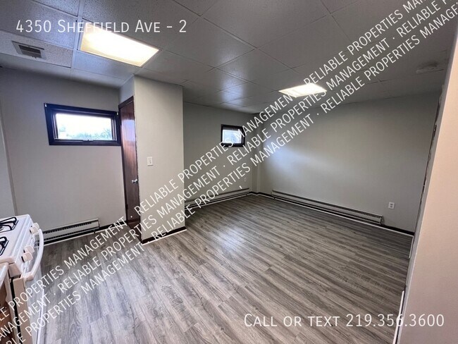 Photo - 4350 Sheffield Ave Unit 2