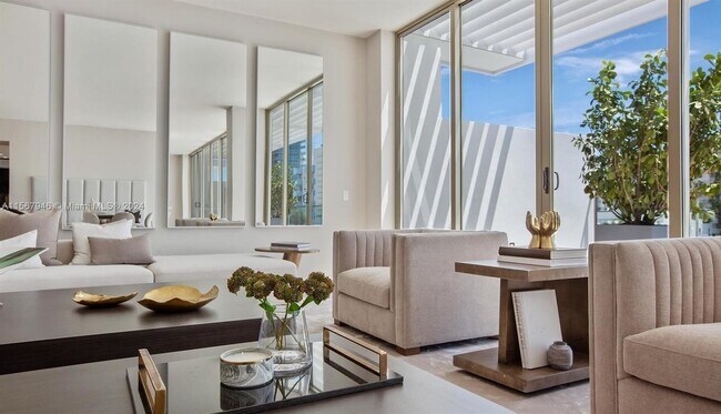 Photo - 300 Collins Ave Unit # PH2