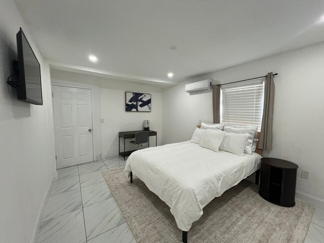 Photo - 4200 NW 11th Ct