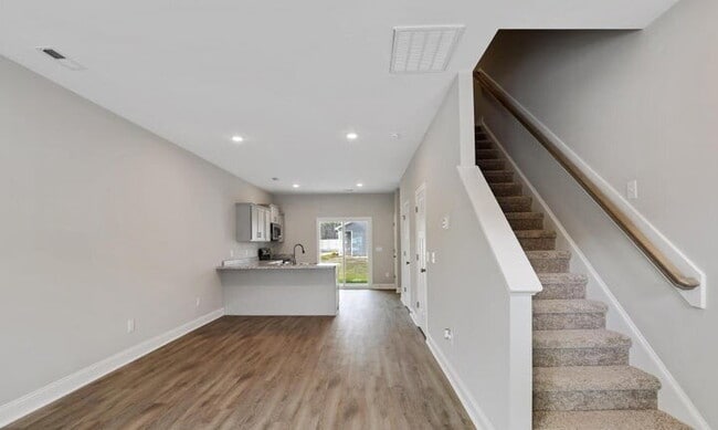 Photo - 177 Loren Rd