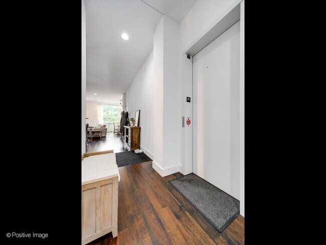 Photo - 1120 W Adams St Unit 2E