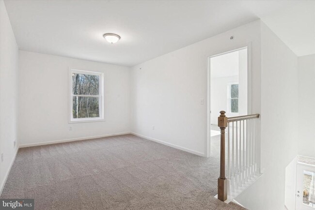 Building Photo - 152 SILVERSMITH Rd