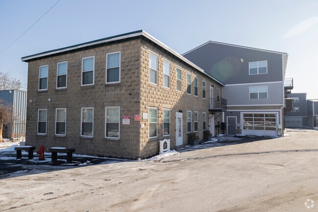 Photo - Arrowpoint at South Grove - Bradford MA