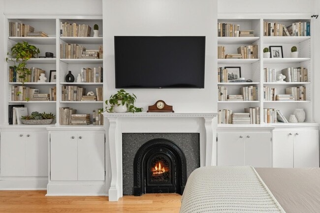 Building Photo - 103 Sanford Pl Unit 2