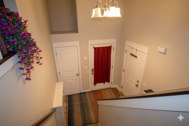 Photo - 5-Bedroom Townhome in Hudsonville | Cul-de-Sac, 2-Car Garage, Lawn & Snow Included