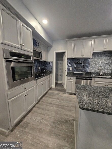 30 Grassy Springs Ct