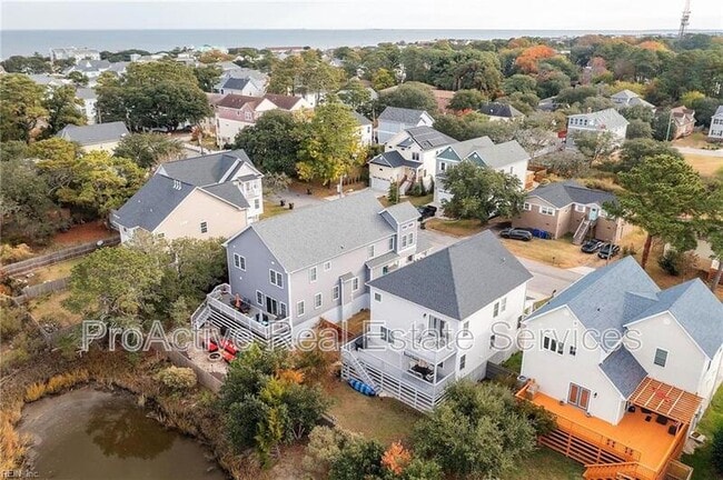 Photo - 9531 6th Bay St