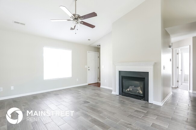 Photo - 3250 Trenchard Ln