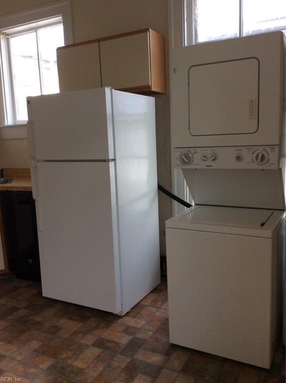 Photo - 728 Yarmouth St