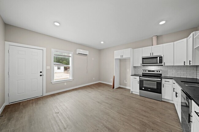 Photo - 1644 County Rd 180